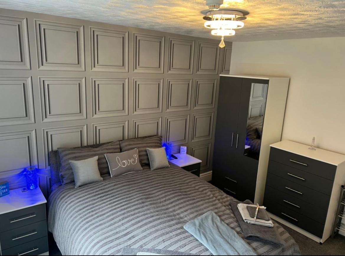 Sea View Lavish Apartment Sky Tv Whirlpool Bath Huge Balcony Newly Refurbished Bridlington Eksteriør billede