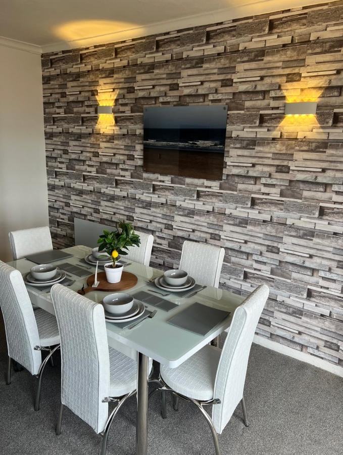 Sea View Lavish Apartment Sky Tv Whirlpool Bath Huge Balcony Newly Refurbished Bridlington Eksteriør billede